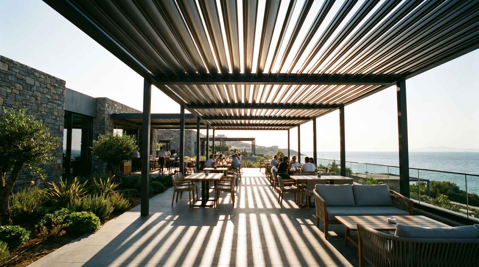 İzmir Otomatik Pergola uygulaması — Çalışkan Mimarlık